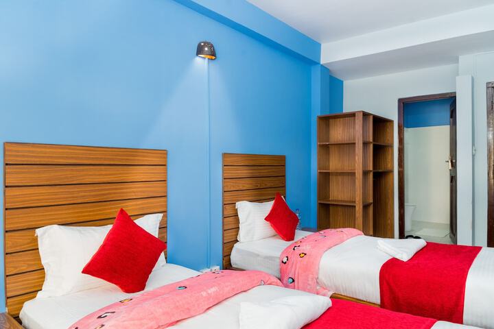 Room 16 of 42