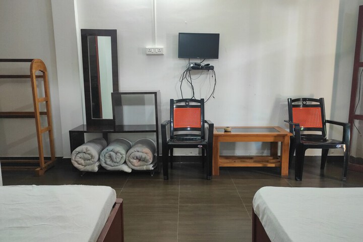 Room 8 of 31