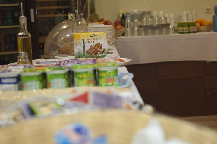 Breakfast/Coffee Service 11 of 29