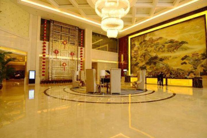 Planet International Hotel (Jingmen Duodao Wanda Branch)