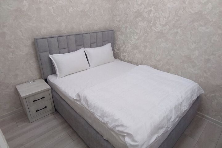 Room 10 of 72