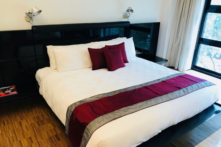 Room 11 of 75