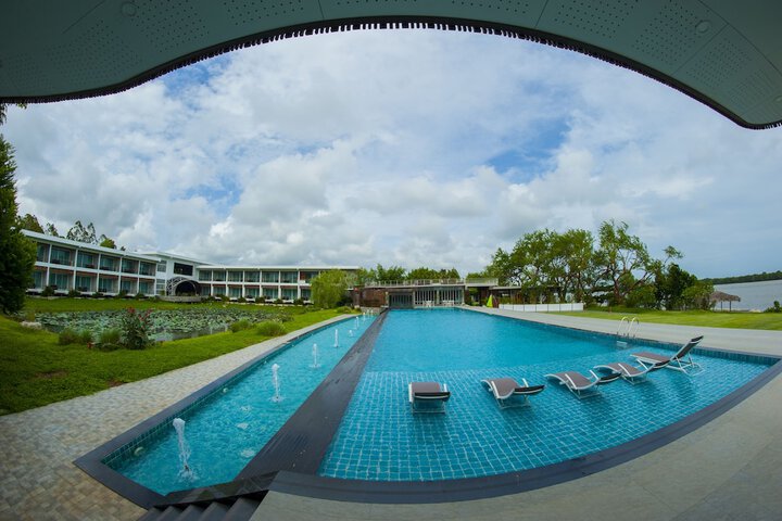 Pool 46 of 72
