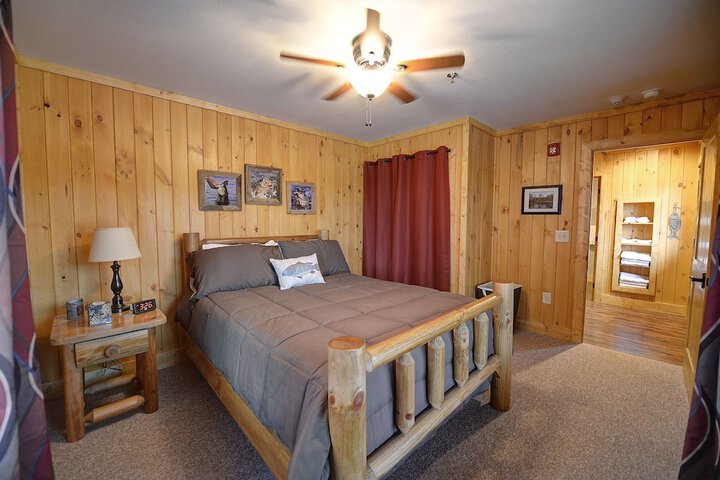 Room 4 of 56