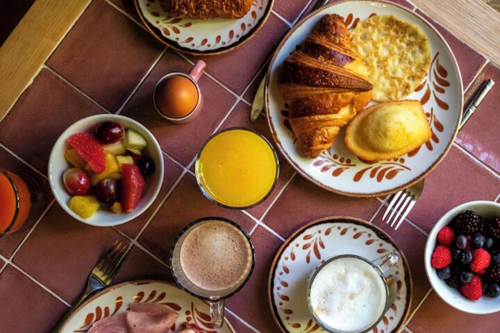 Breakfast/Coffee Service 87 of 112