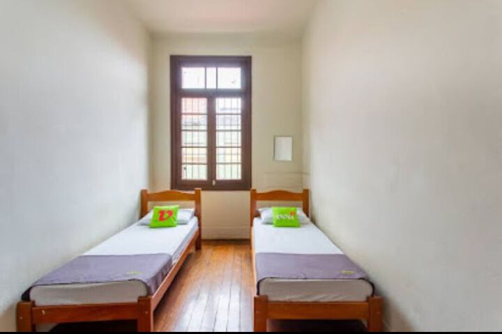 Room 120 of 123