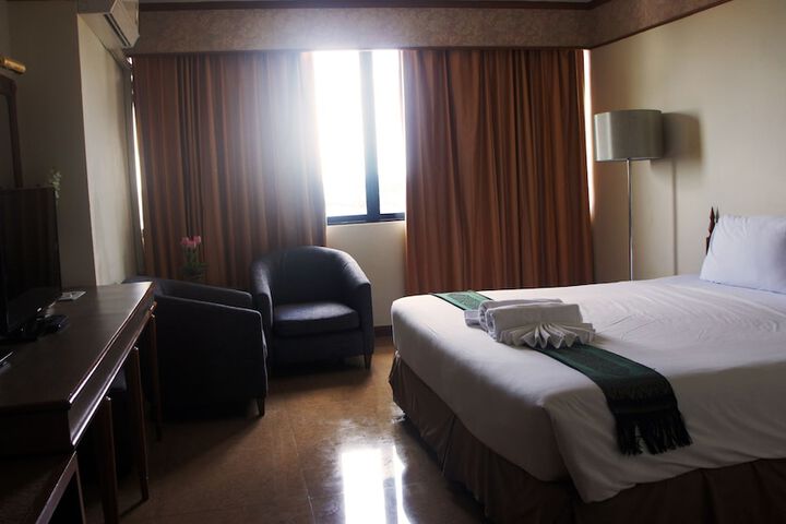 Room 13 of 72