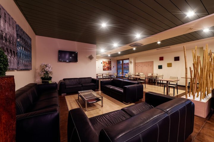 Hotel Lobby