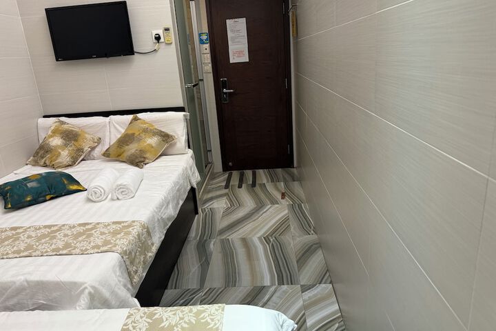 Room 159 of 195