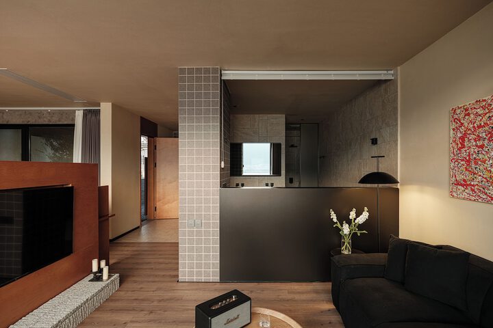 Room 29 of 169