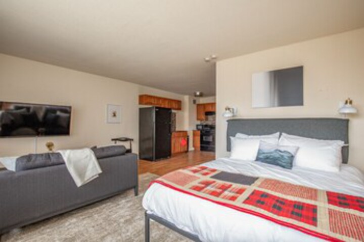 Image of Cozy DT Apts with Full Kitchen by Zencity