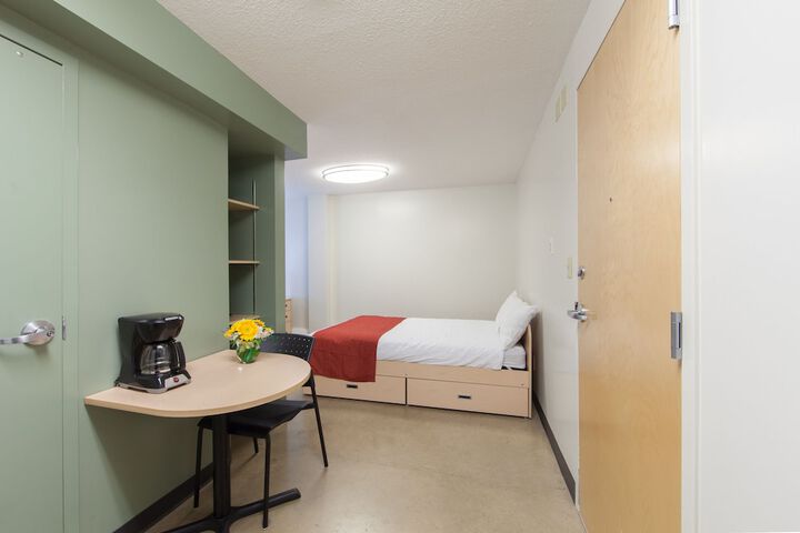 Room 18 of 81