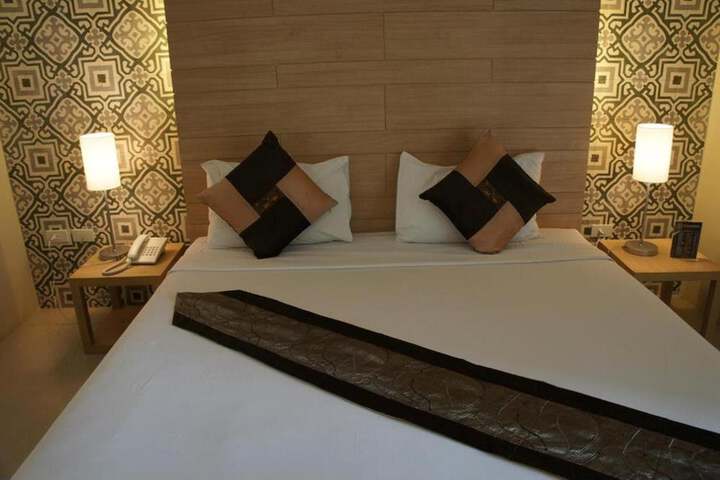 Room 21 of 49
