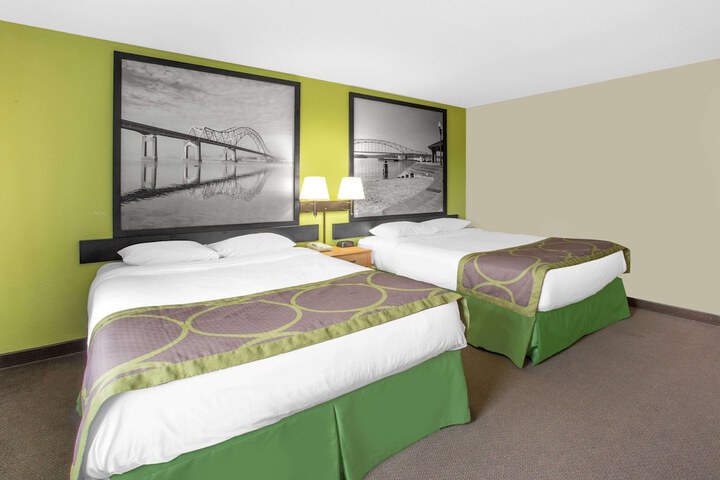 2 Queen Beds (4 of 5)