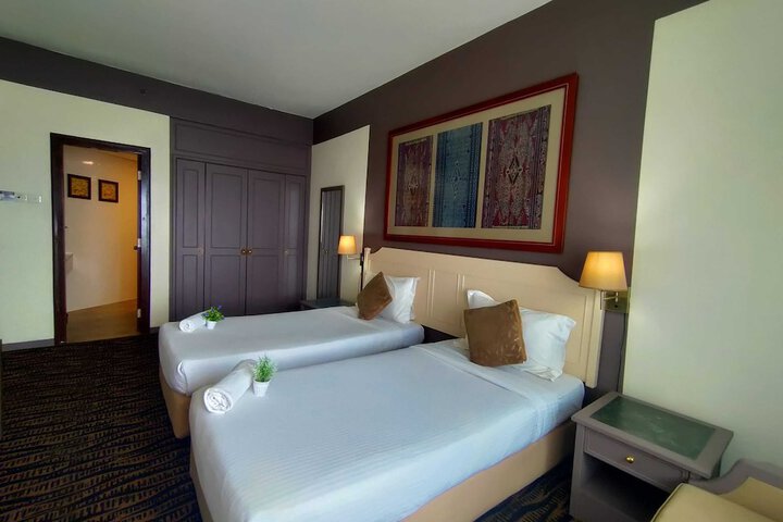 Room 126 of 650