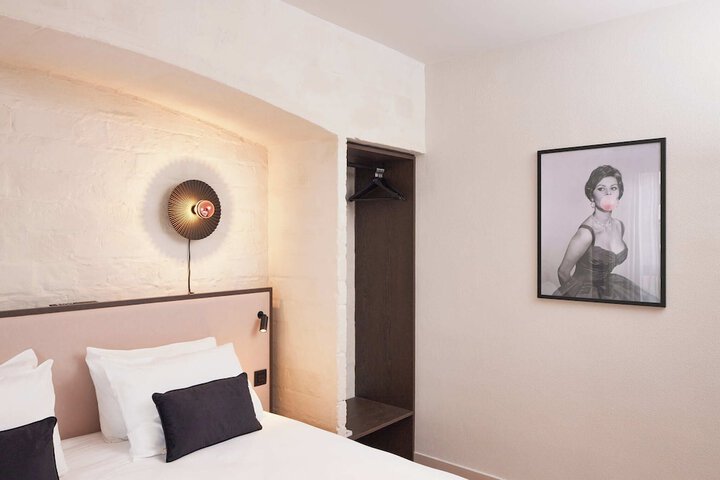 Room 36 of 67