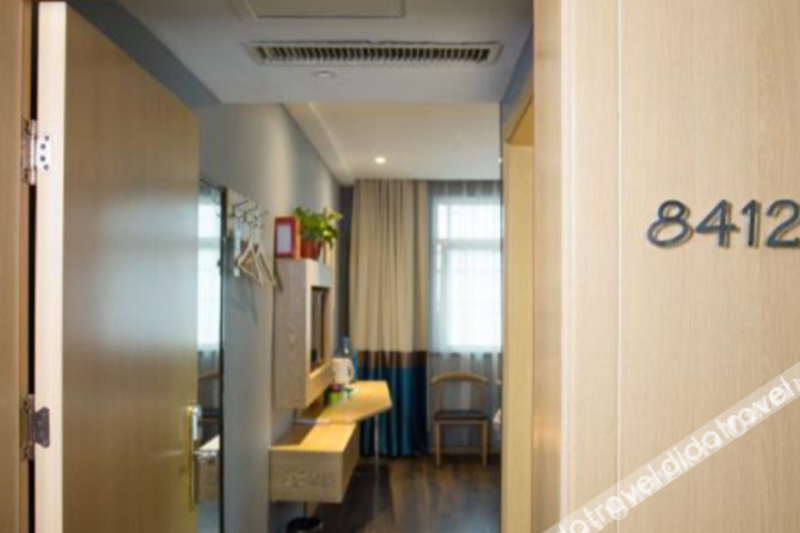 Hotel Interior 4 of 26