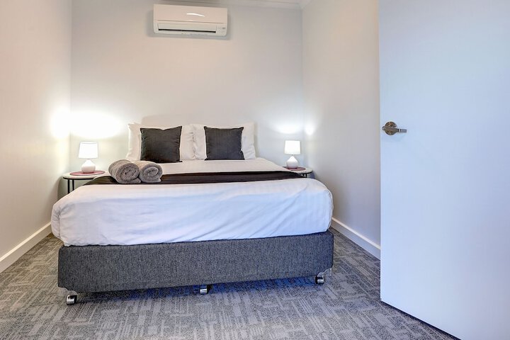 Room 17 of 80