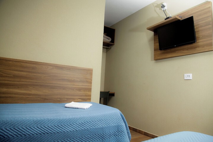 Room 29 of 48