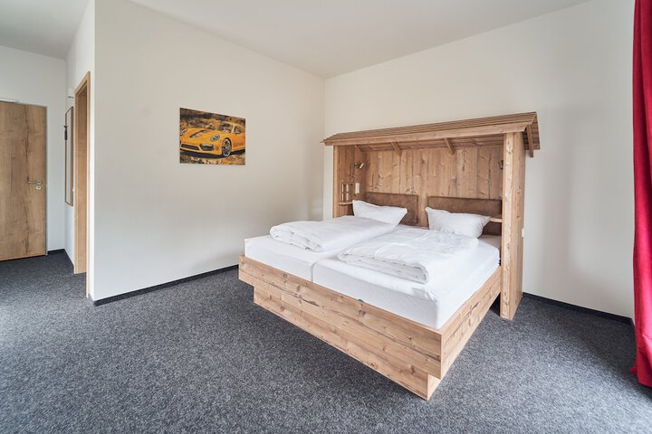 Room 7 of 23