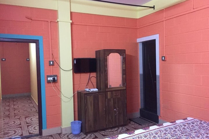 Room 10 of 81