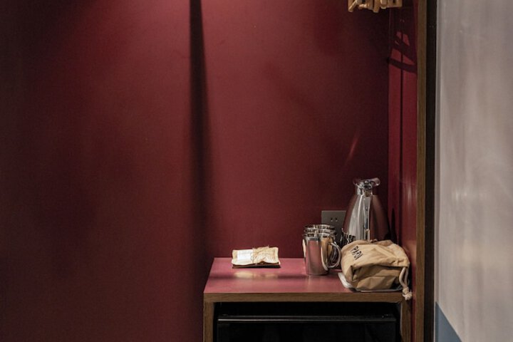 Room 56 of 199