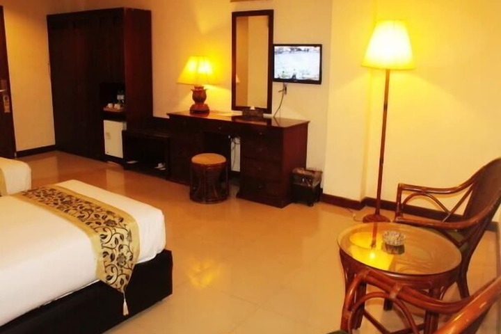 Room 17 of 29