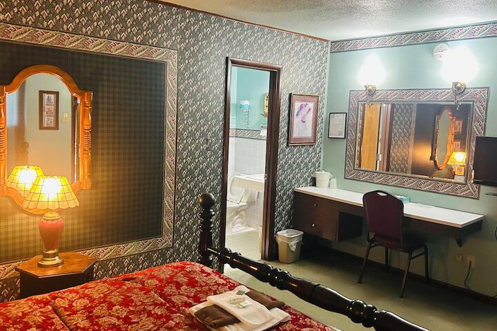 Room 24 of 59