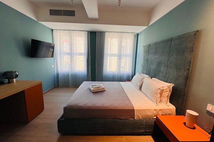 Room 36 of 62