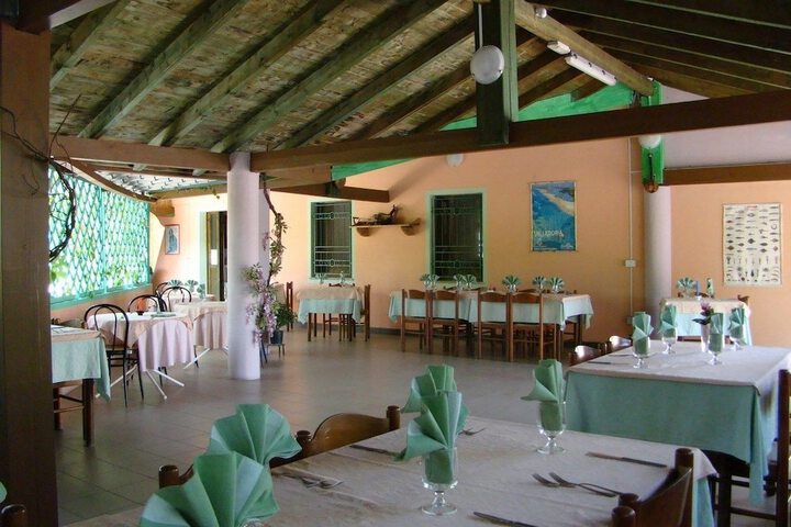 Dining Photos