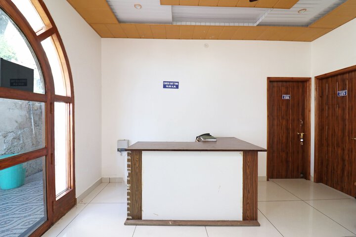 OYO 24137 HOTEL HIMALAYAN VILLAGE