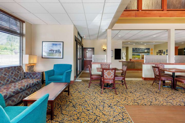 Guest Lobby