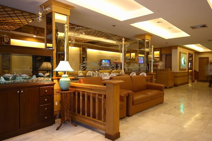 Hotel Interior 8 of 32