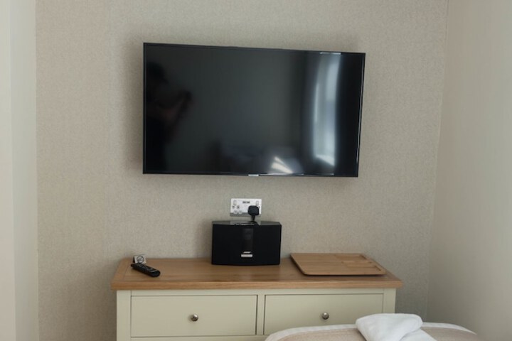 Room 5 of 79