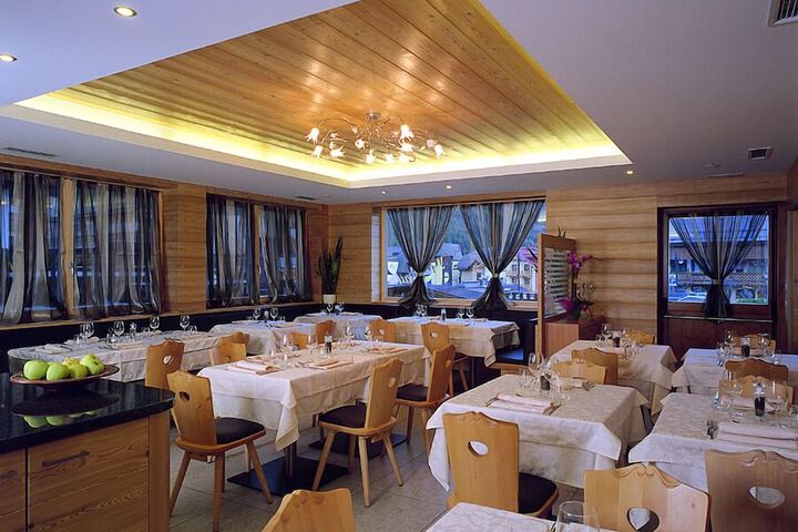 Dining 41 of 69
