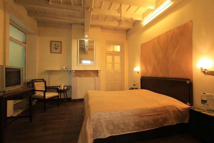 Room 7 of 81