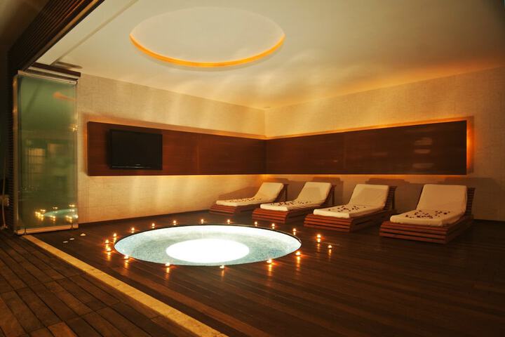 Spa 11 of 28