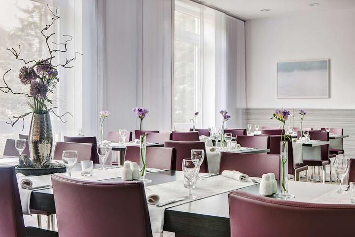Dining Photos
