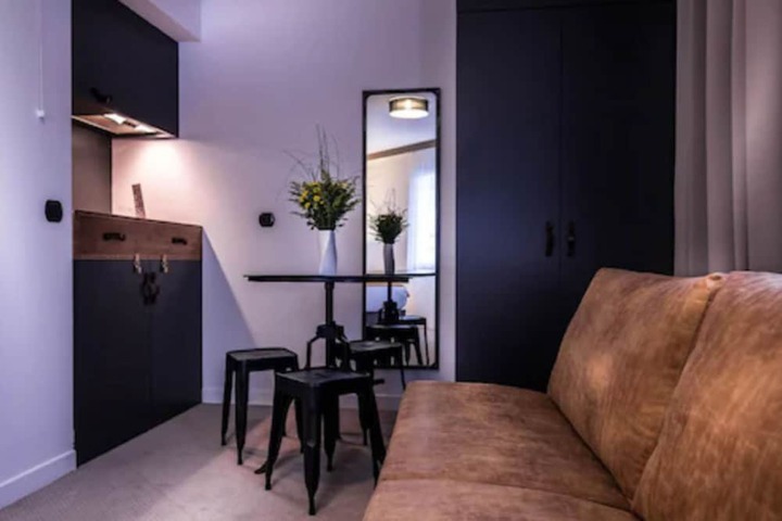 Room 25 of 68