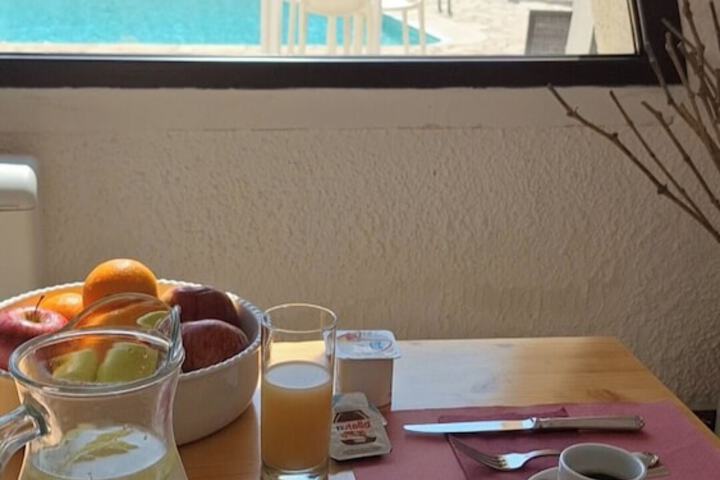 Breakfast/Coffee Service 51 of 63