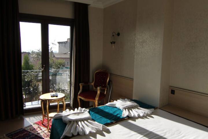 Room 15 of 74