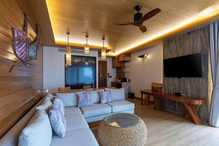 Room 48 of 145