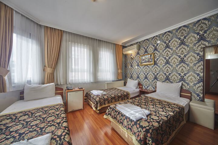 Room 14 of 42