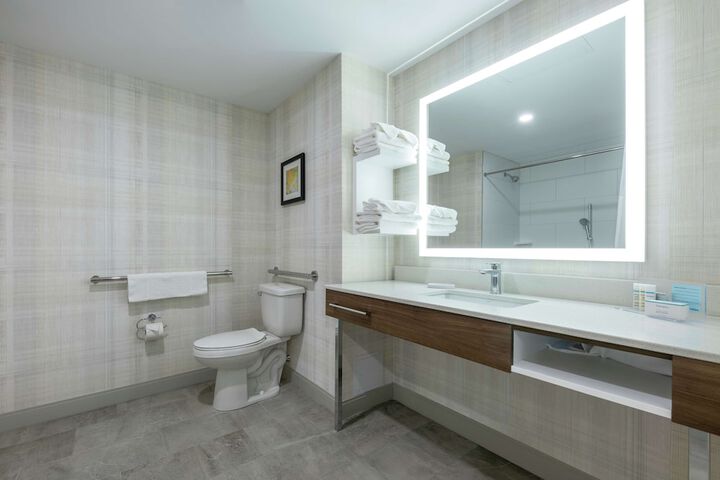Bathroom shower