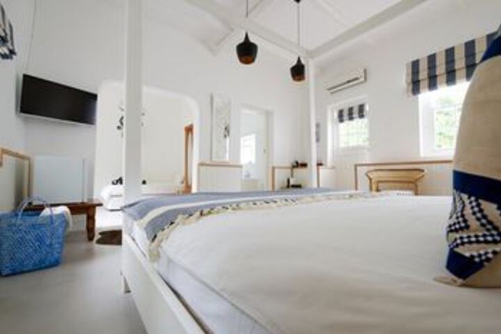 Room 28 of 52