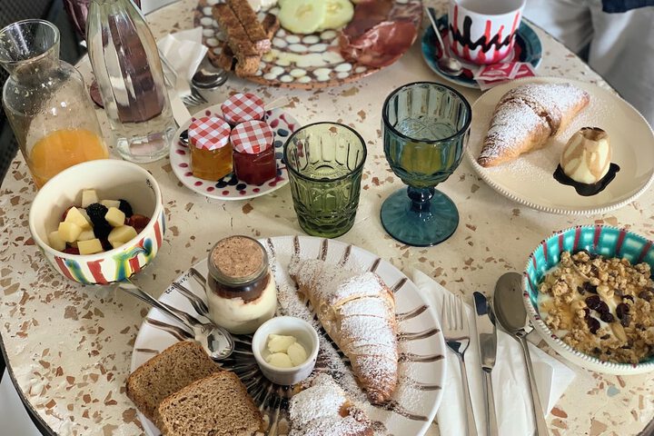 Breakfast/Coffee Service 171 of 204