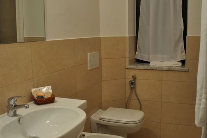 Room 34 of 55