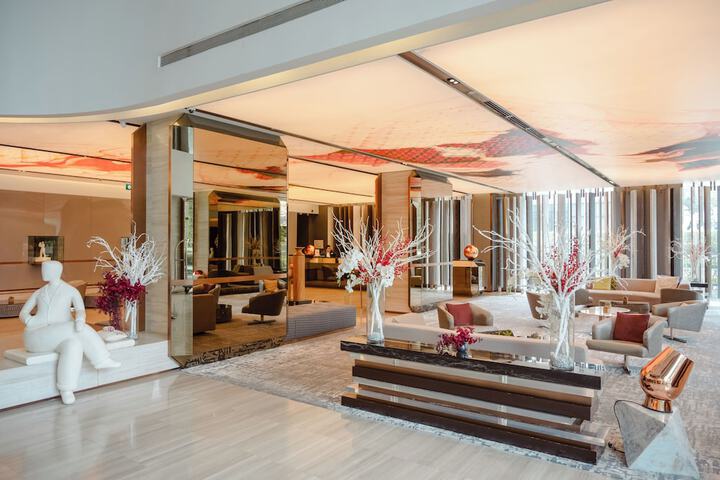 Guest Lobby