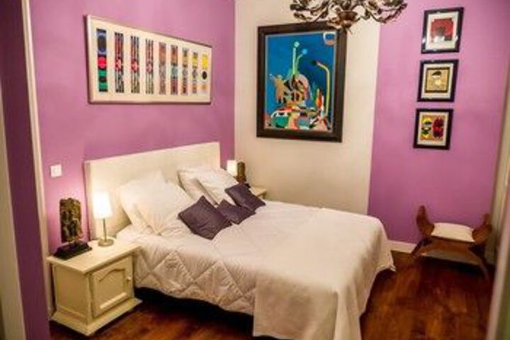 Room 13 of 33