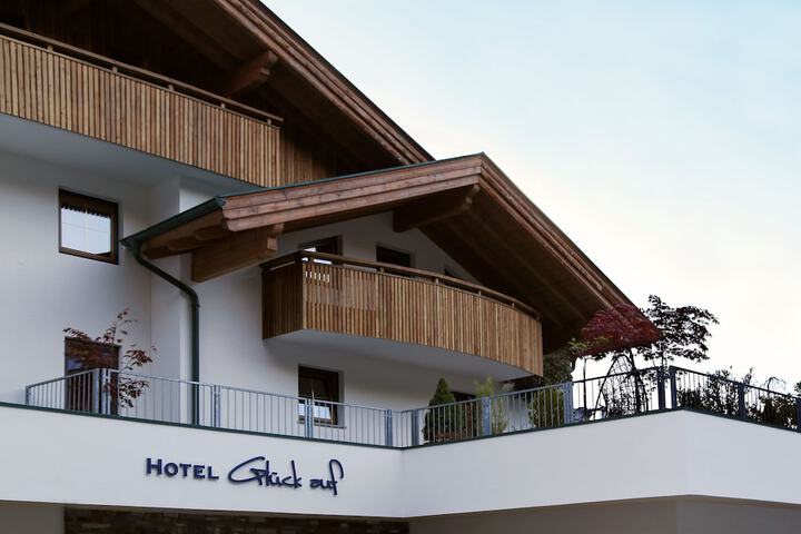Hotel 61 of 62